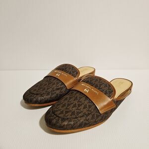 Michael Kors Monogram Flats Mule Loafers Women Brown Sandals Shoes Size 7M PV23L